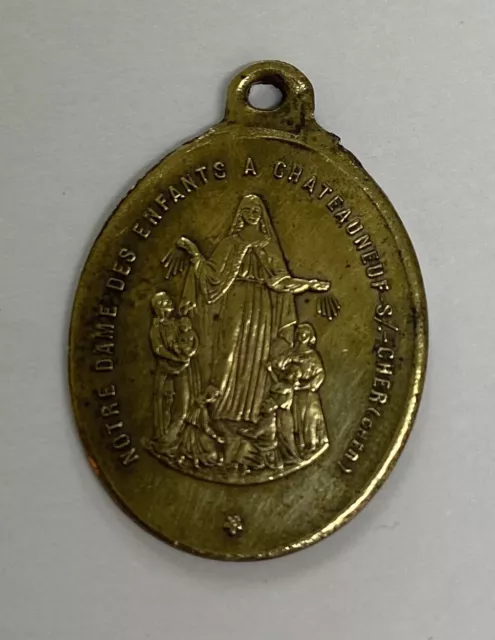 Médaille religieuse ancienne " Notre Dame des enfants " - bronze