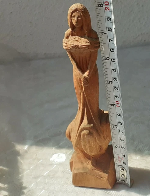 8"   Hand carved wooden woman figure  antique / vintage,  carving