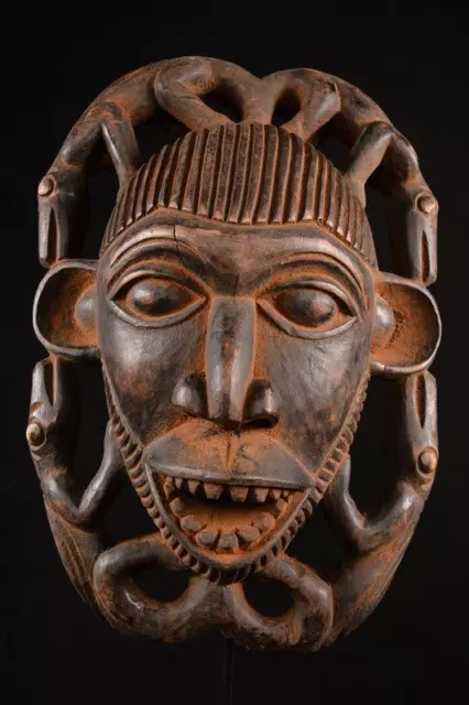 20204 African Old Bamileke Mask / Mask Cameroon