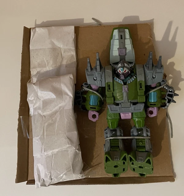 Transformers Buzzworthy Bumblebee Troop Builder Multipack In-Hand Images - Transformers - TFW2005