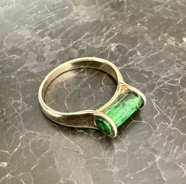 Green Maw Sit Sit Jade cylinder  Mid-Century Modern 14K Yellow Gold Ring 6.25