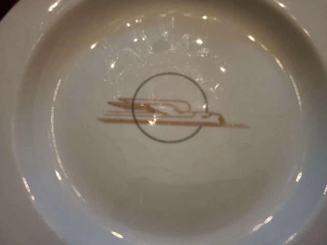 Union Pacific Railroad Winged Streamliner, Scammell's Trenton China 10.75" Plate 2
