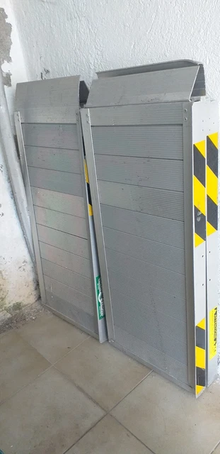 Rampa per disabili, a V, 40x180 circa, solo ritiro a mano