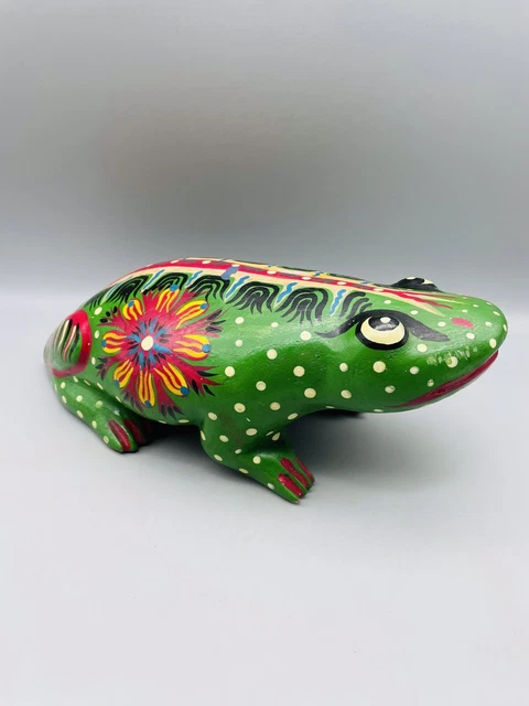 Hand Painted Folk Art Style Wooden Frog Sculpture Figurine Ornament