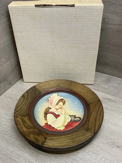 ANRI FERRNADIZ MOTHERS day 1976 wooden plate #31 $22.10
