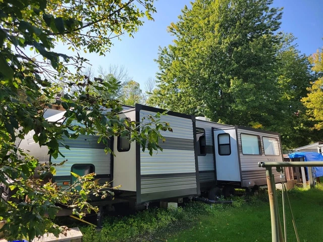 2019 Salem Trailer Camper RV 2019 Salem Trailer Camper RV
