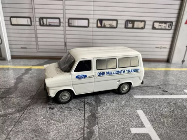 Ford Transit MK1 Van ONE MILLIONTH TRANSIT Vanguards used in box Supervan 1:43