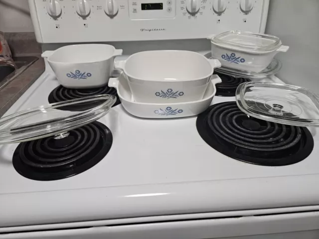 Set of 4 Corning Ware blue cornflower set with lids, 2 stands and lifter