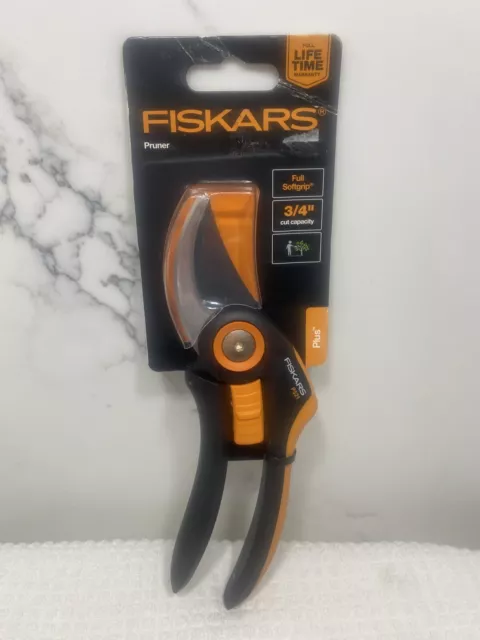 Fiskars 7506 3/4" New Pruner Garden Cutter with Full Softgrip