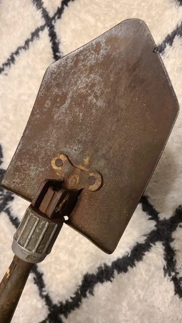 Vintage US Military Army Folding Shovel Entrenching Tool WW2 WWII Era