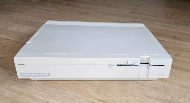 Commodore C 128 D mit Tastatur - voll funktionsfähig - gut erhalten
