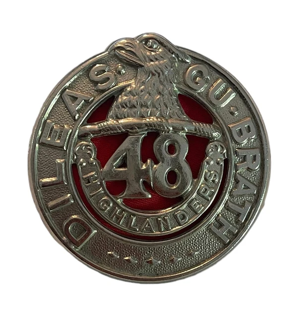 WW2 era 48th Highlanders Bonnet Badge