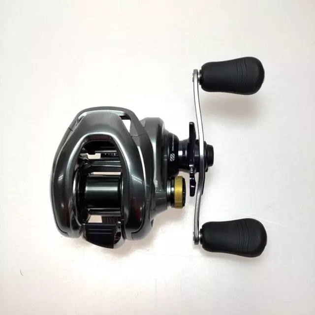 Shimano 15 Metanium DC XG Baitcast Reel Right Hand