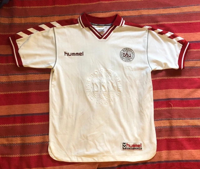 Con le nuove maglie della Danimarca, Hummel ha protestato contro i