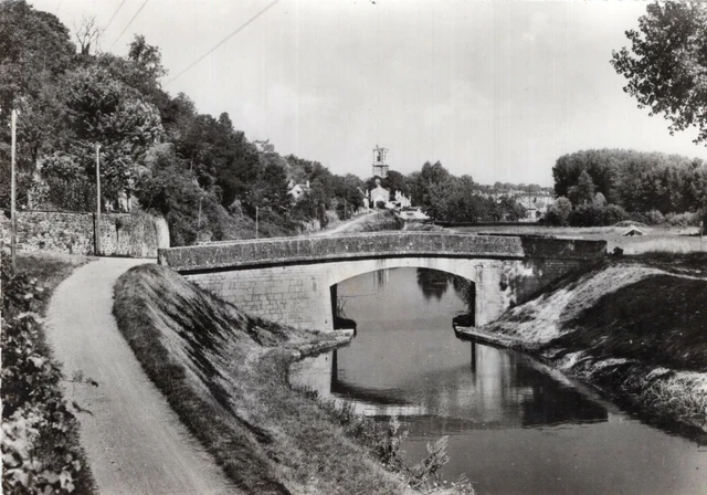 *11524 cpsm Clamecy - the Picot Bridge and the Canal