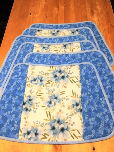 Wedge placemats, blue and white, for the round table, handmade, 100% cotton