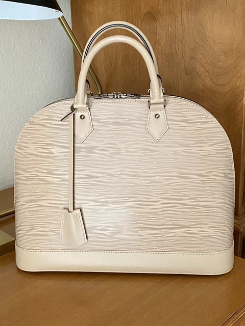 Louis Vuitton ALMA MM EPI LEATHER in Dune Made In France W/RECEIPT Louis Vuitton ALMA MM EPI LEATHER in Dune Made In France W/RECEIPT