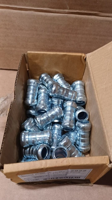 10 pack - 1/2" Compression EMT Coupling, Hubbell Raco, .5", Part# 2922