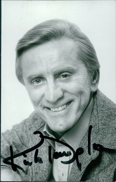 Kirk Douglas Actor Signed 3.5x5.5 Cardstock Photo JSA Authenticated