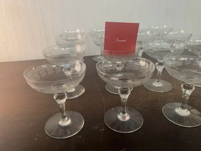 15 coupes à champagne modèle Pompadour en cristal de Baccarat (prix à la pièce) 2