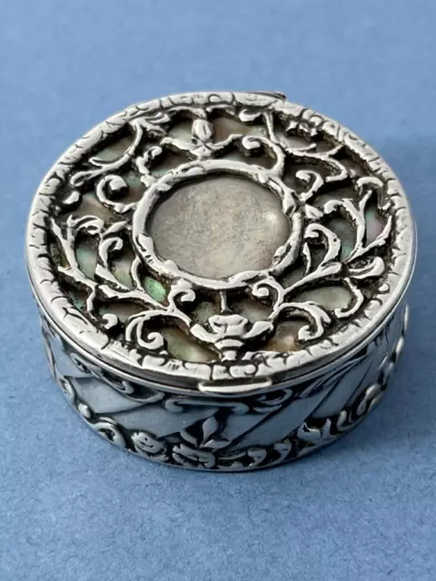 Antique Victorian Solid Silver Mother Of Pearl Snuff / Pill Box Birm 1892