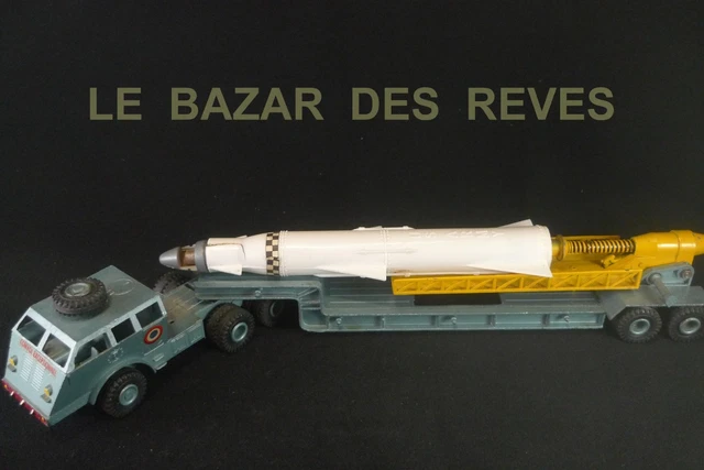 Dickie Toys - Camion Mack avec remorque et fusée