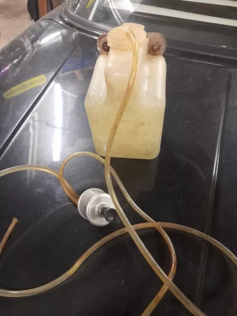 Réservoir de liquide lave glace avec pompe pour 2CV et dérivés