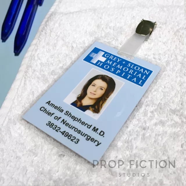 Grey’s Anatomy - Grey + Sloan Memorial Hospital Doctor Set / MD Clip-on ID Cards 2