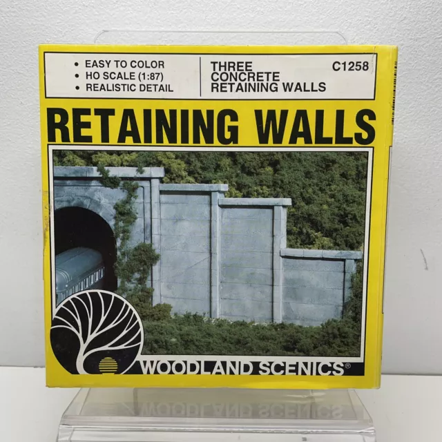 HO Scale, Woodland Scenics #C1258. Retaining Walls, Three Concrete Walls