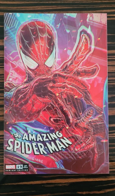 Amazing Spiderman 19 JOHN GIANG EXCLUSIVE VARIANT