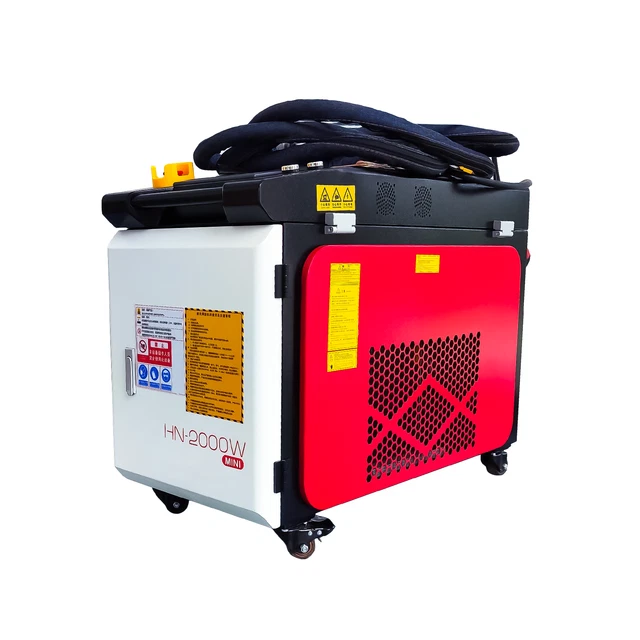 Rust Removal 1.5KW Mobile Fiber Laser Cleaning Machine Rust Oil Paint Cleaning