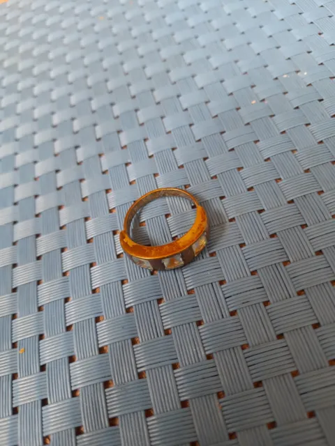Alter goldfarbener Ring mit 3 blauen Steinchen wunderschöner Damenring