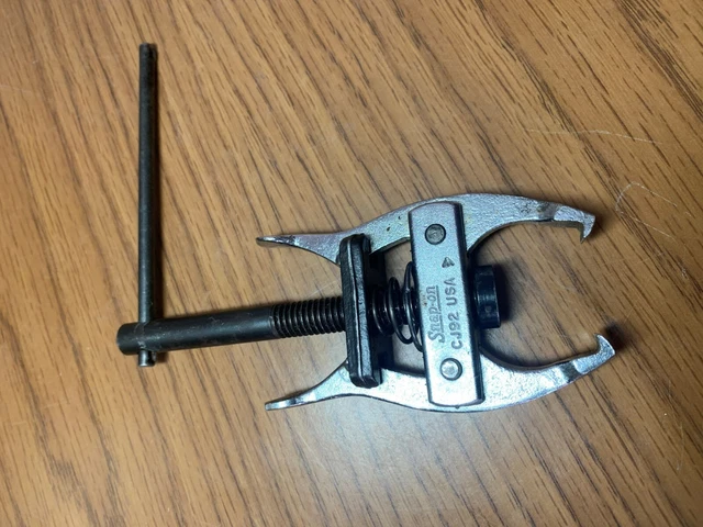 Snap On CJ92   Battery post Cable Clamp connection Puller