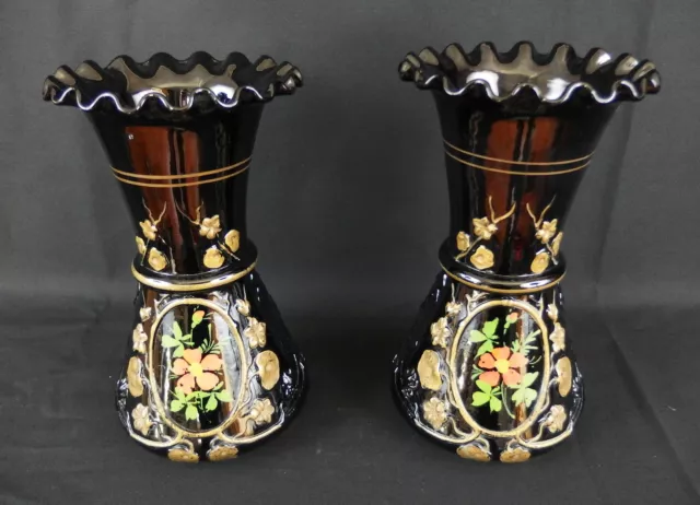 ancienne paire de vases en opaline noire / col dentelé / Napoléon III / deuil