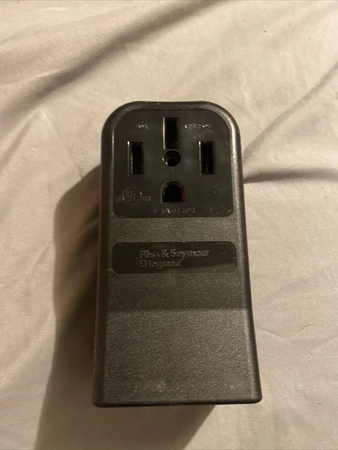 PASS & SEYMOUR 3854 Single Surface Range Receptacle (4-wire)