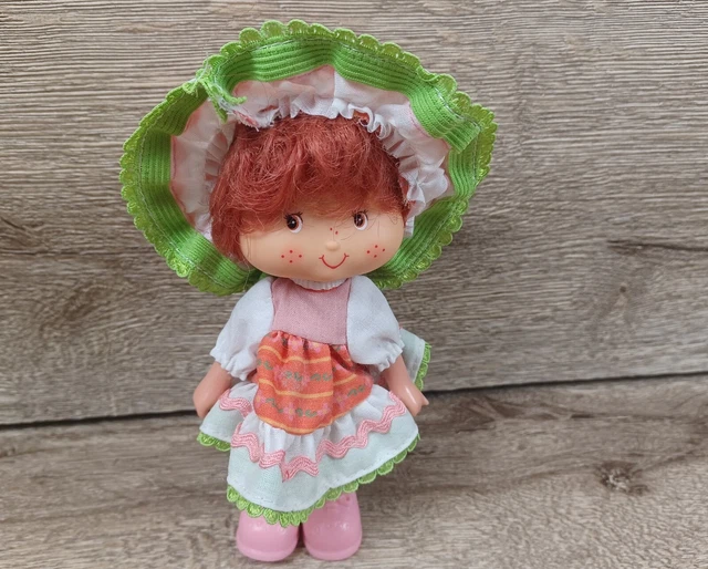 Lot de 12 poupées Strawberry shortcake charlotte aux fraises Altaya 2021