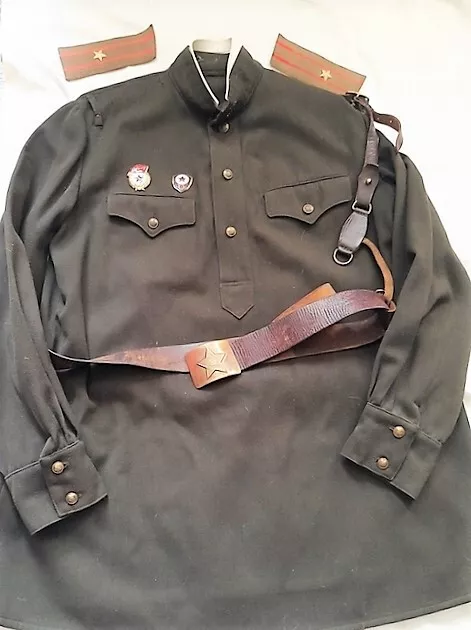 Original Russland Uniform Rote Armee UdSSR Feldjacke, Hose, Stiefell, Gürtel