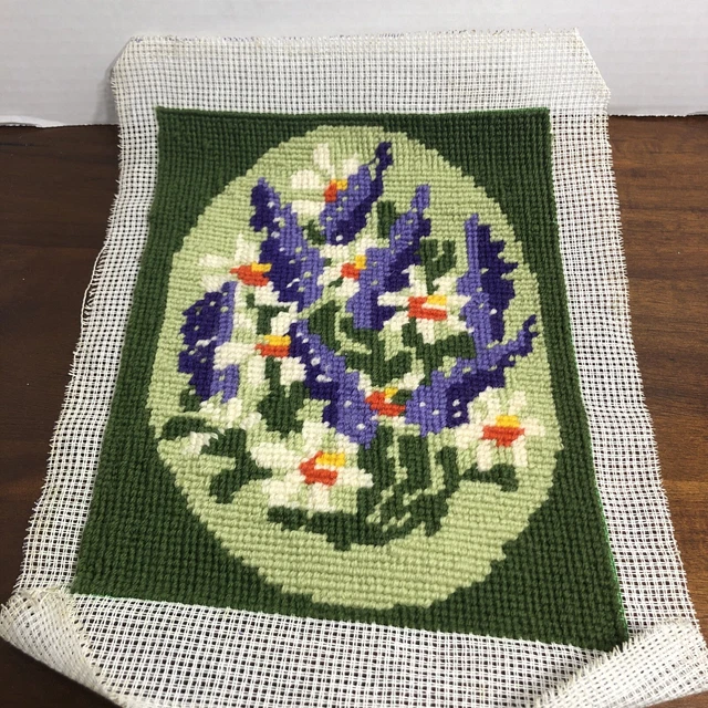 Almohada de pared vintage floral con punta de aguja con acabado púrpura blanco naranja