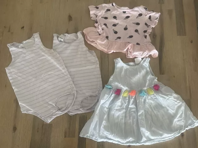 Baby Girls Size 1/2 Bulk Bundle. Seed, Sprout, Bonds Dress, Shirt, Bodysuits