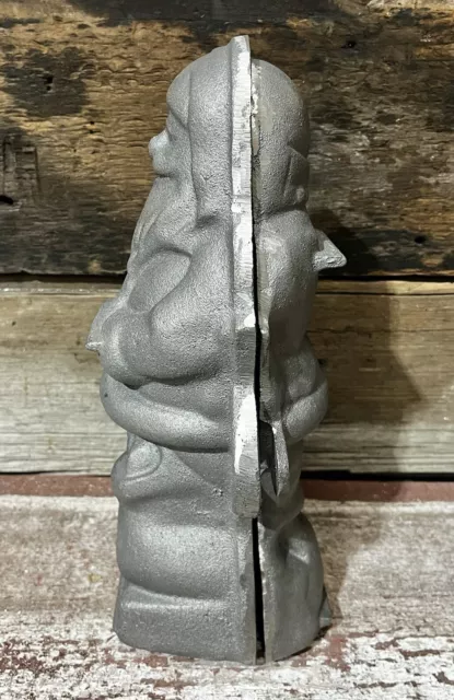 Cast Iron 11.5” Tall Santa Claus ~ Welcome Kiddies - Griswold Vintage Cake Mold 2