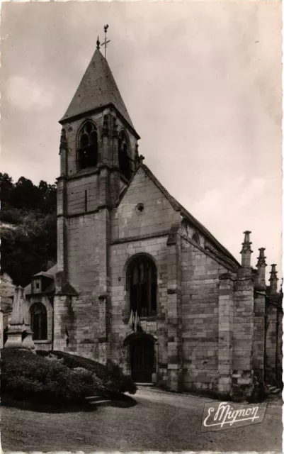 CPA AK La ROCHE-GUYON - Church and Monument to the Dead (380617)