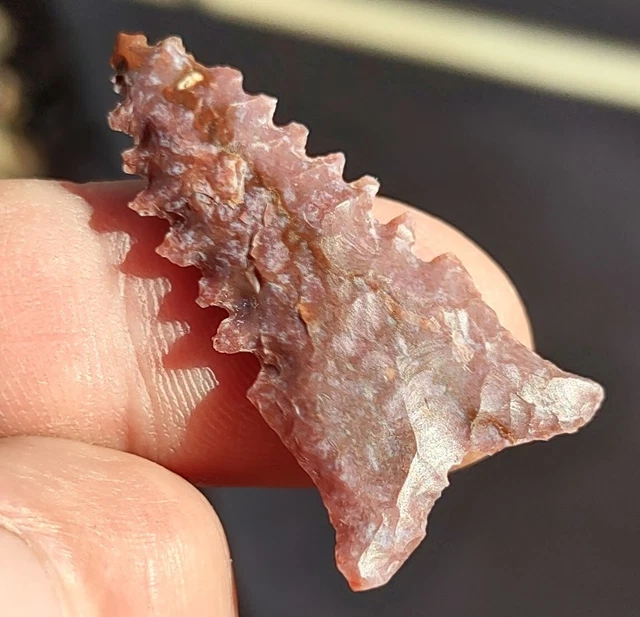 modern arrowhead 1&1/2" Alibates Dalton