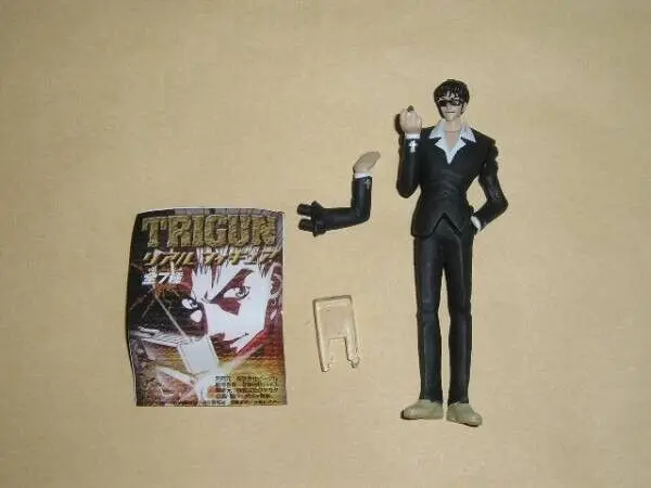 #  Trigun Real Figure Nicholas Wolfwood (sunglasses )About 12cm