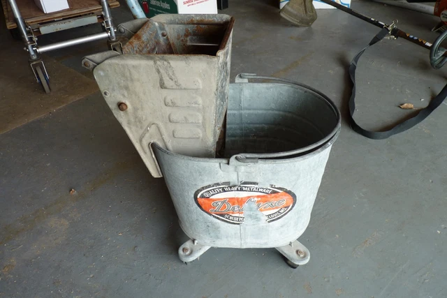 Vtg Galvanized Ringer Mop Bucket Deluxe White on Wheels Industrial Primitive 