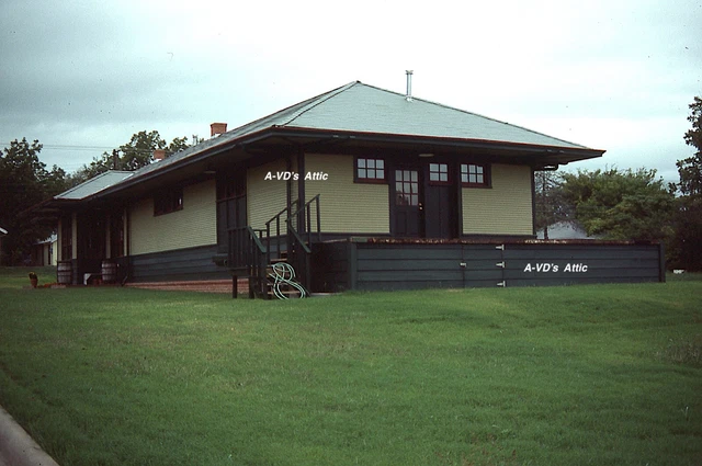Orig slide MKT KATY station depot Rockwall TX 1984
