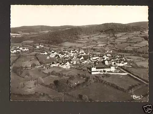 ONLAY (58) VILLAS & EGLISE en vue aérienne