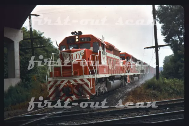 R DUPLICATE SLIDE - GM&O 901 EMD SD-40 Action on Freight