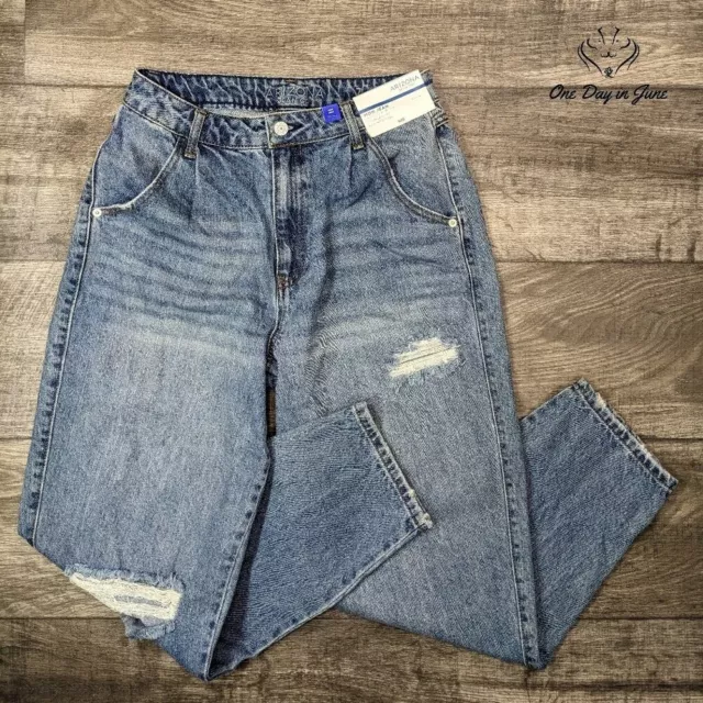 Arizona Jean Co. Juniors Highest Rise Mom Jeans Size 7