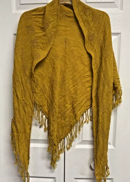 CANDIE'S Women's Open Weave Triangle with fringe SCARF Shawl   Mustard NWT