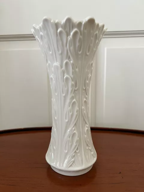 Lenox Woodland Collection Acanthus Leaf Vase 8 1/2” Ivory  Made in USA